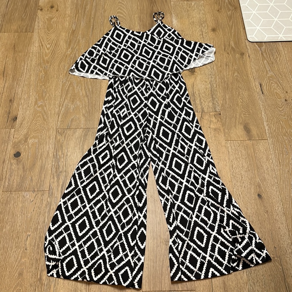 Magic brand jumpsuit size L - Picture 4 of 5